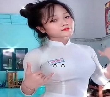 Em học sinh cấp 3 lười học chỉ lo thủ dâm